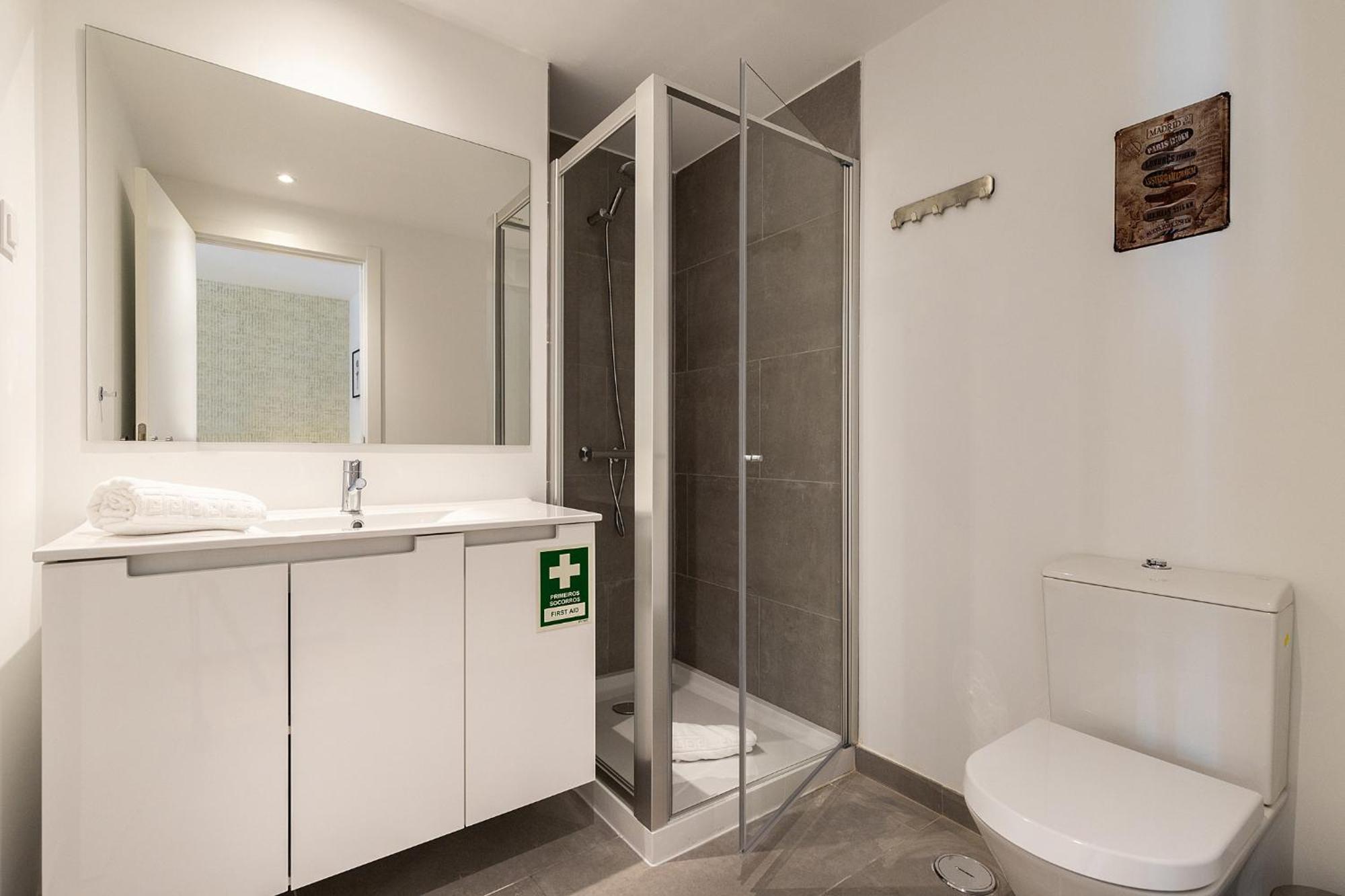 Design And Bright Studios Near Pasteis De Belem Лиссабон Экстерьер фото